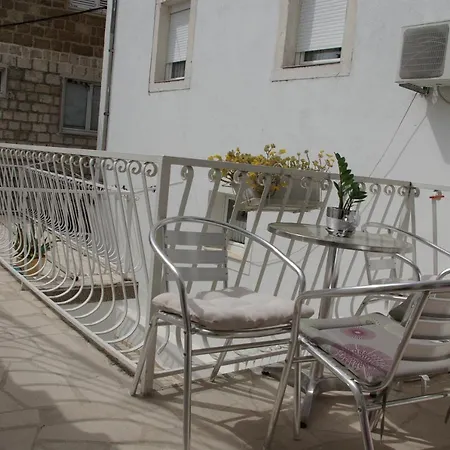 With A Parking Space - 12063 Apartment Makarska