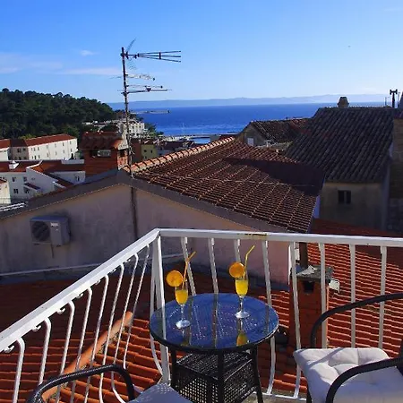 Apartment With A Parking Space - 12063 Makarska