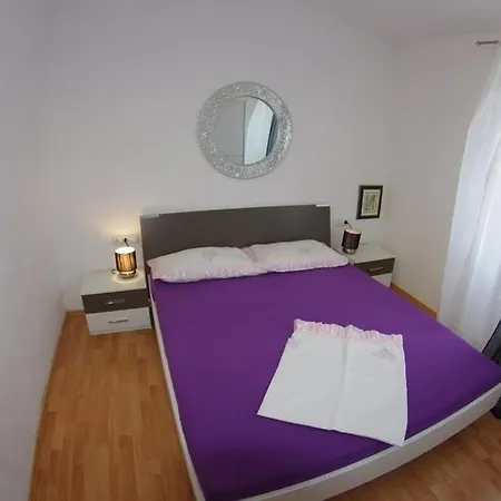 Apartment With Parking Space - 12063 *