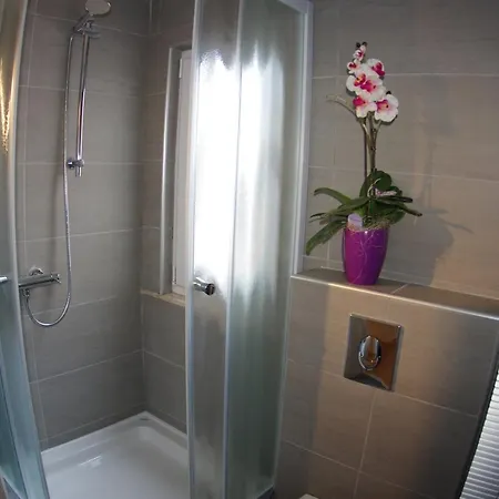 Apartment With Parking Space - 12063 *