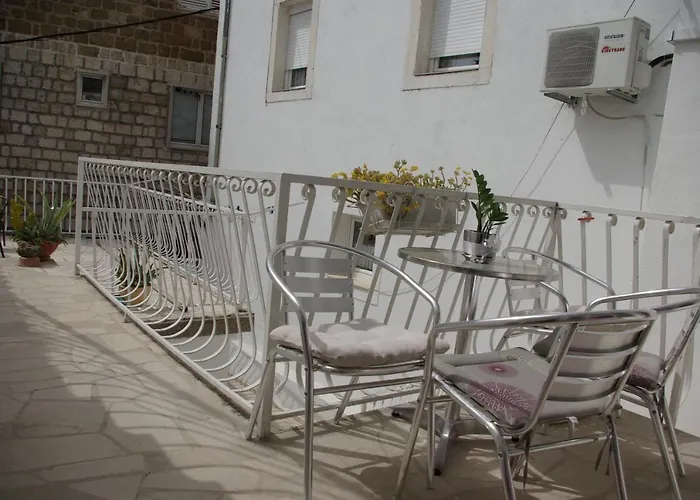 With Parking Space - 12063 דירה מאקרסקה