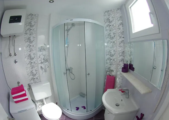 With Parking Space - 12063 דירה מאקרסקה