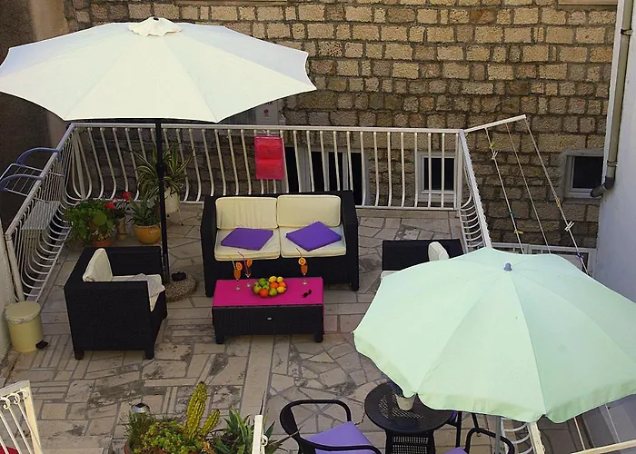 With Parking Space - 12063 מאקרסקה