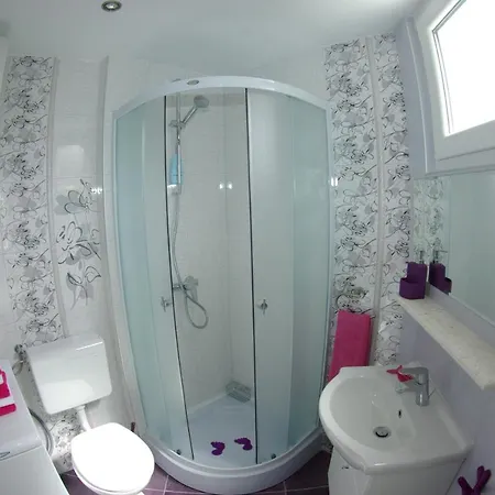 With Parking Space - 12063 Apartment Makarska