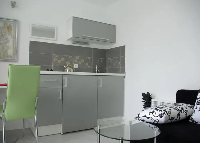 Апартаменти With Parking Space - 12063